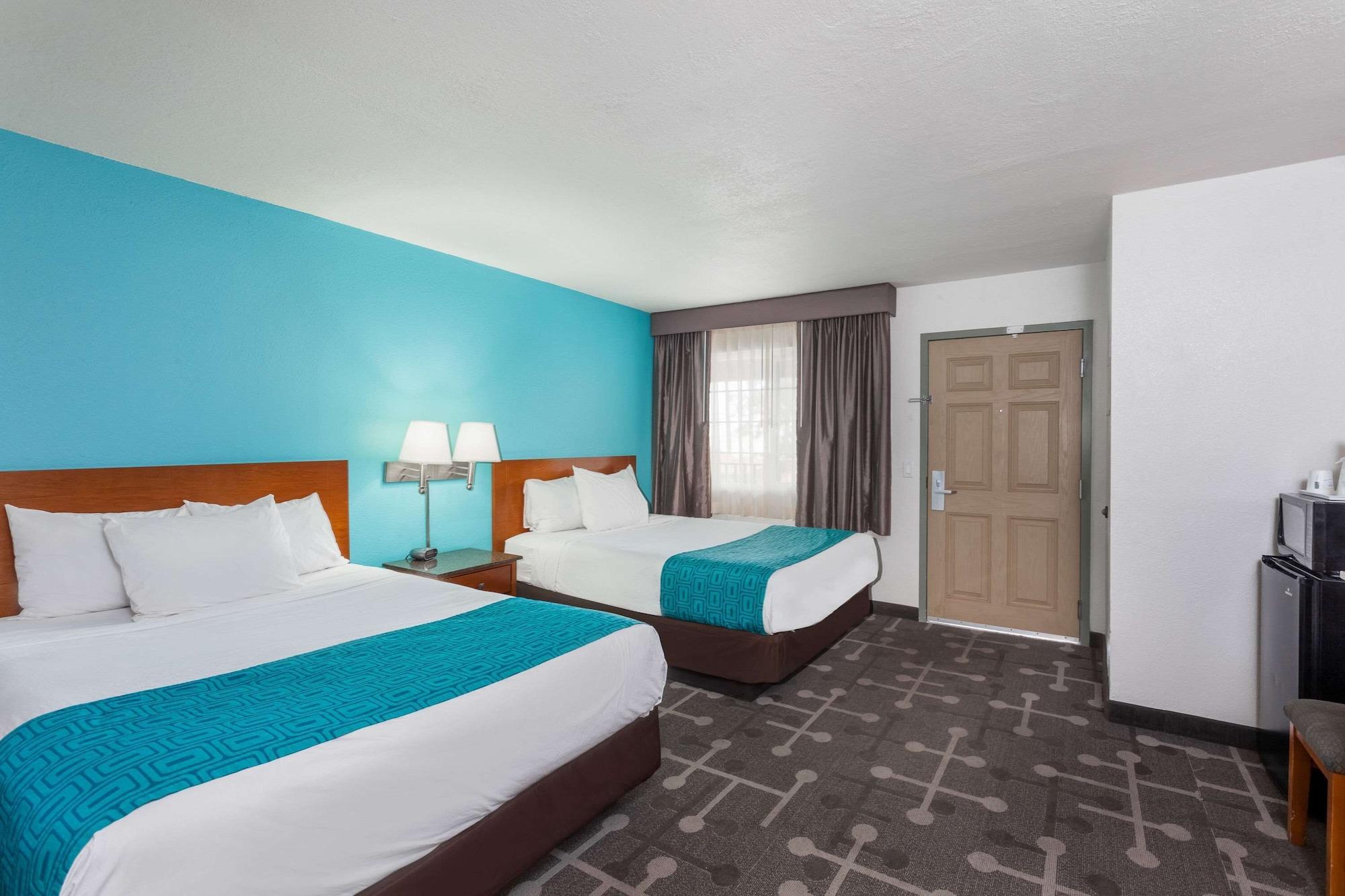 Howard Johnson By Wyndham National City/San Diego South المظهر الخارجي الصورة