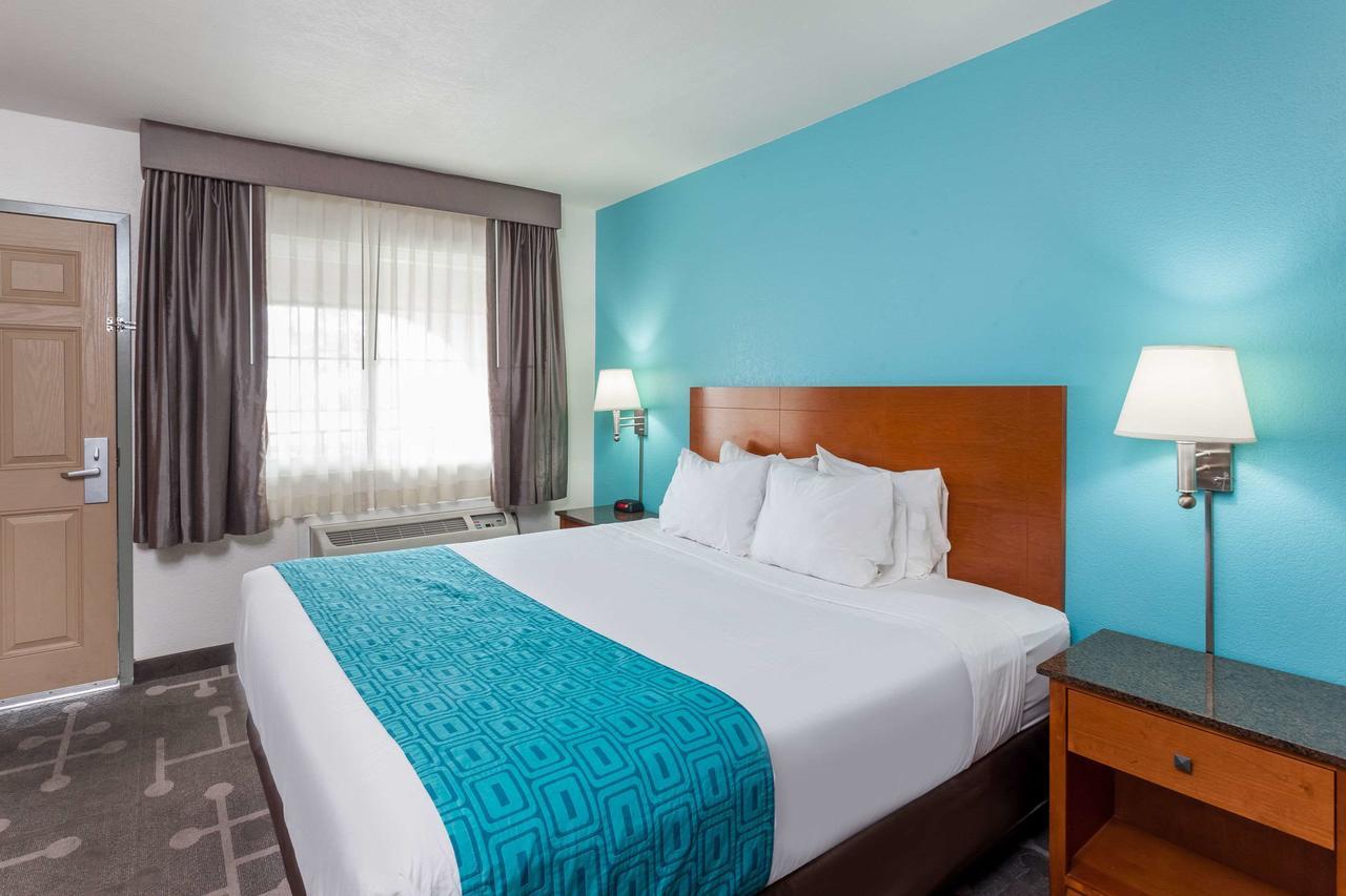 Howard Johnson By Wyndham National City/San Diego South المظهر الخارجي الصورة