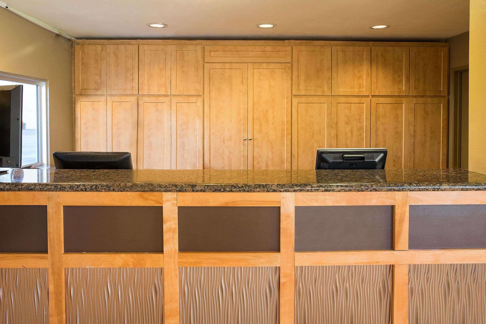 Howard Johnson By Wyndham National City/San Diego South المظهر الخارجي الصورة
