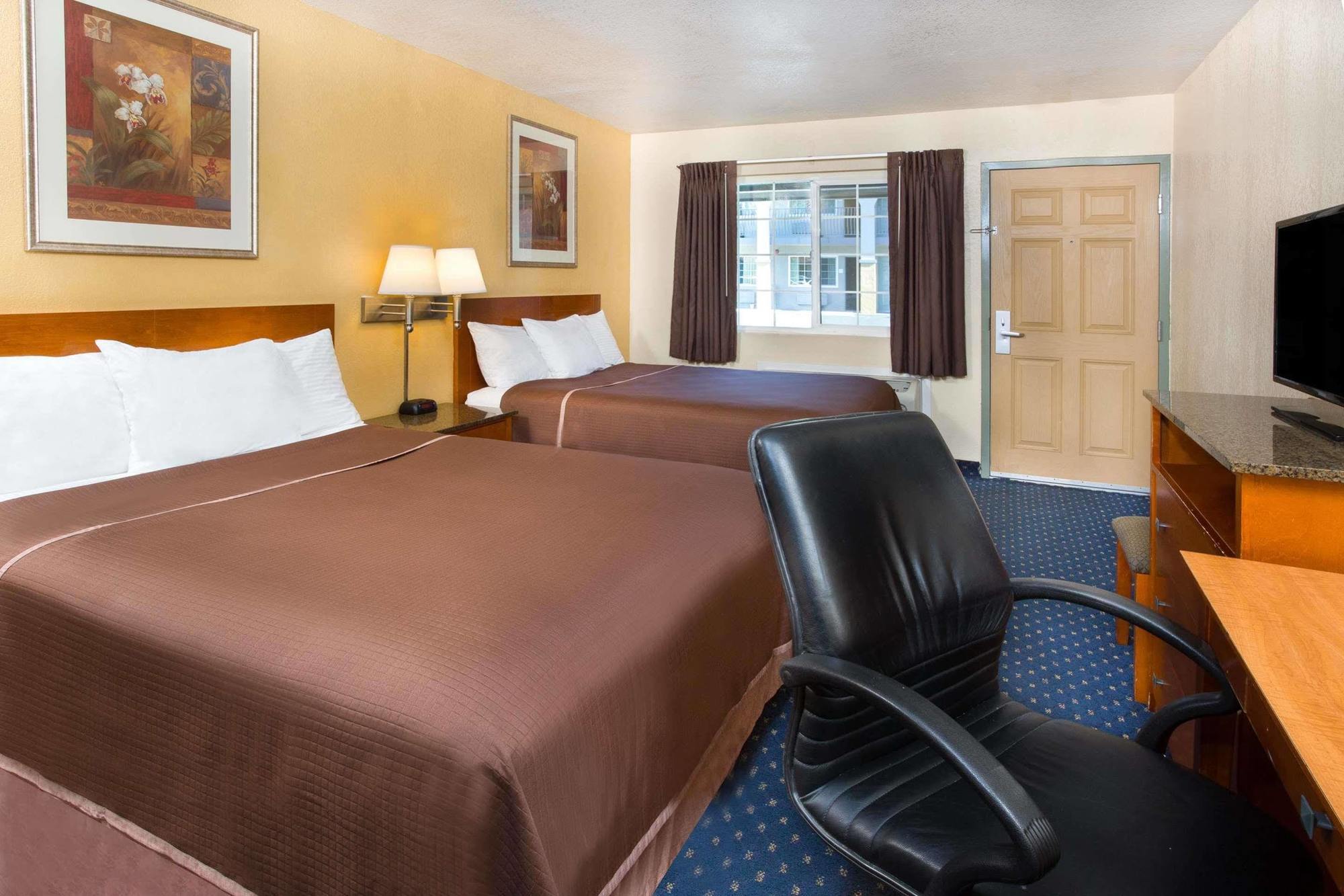 Howard Johnson By Wyndham National City/San Diego South المظهر الخارجي الصورة